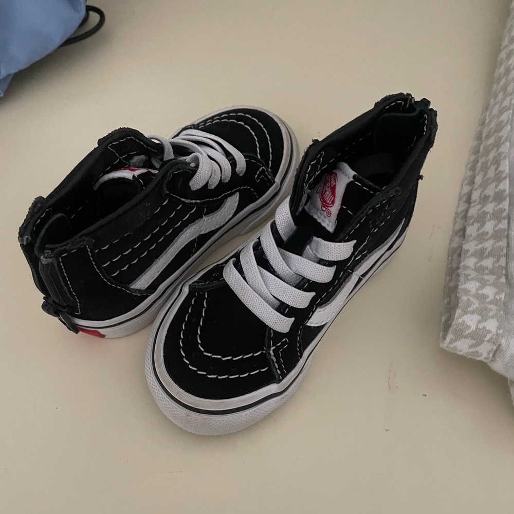 Toddler high top vans